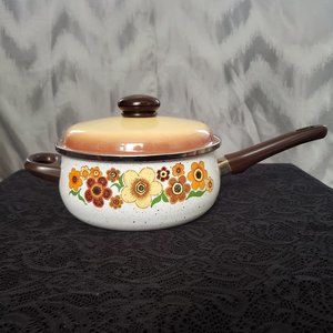 Vintage 1970s Crowning Touch Harvest Blossom saucepan w/ lid